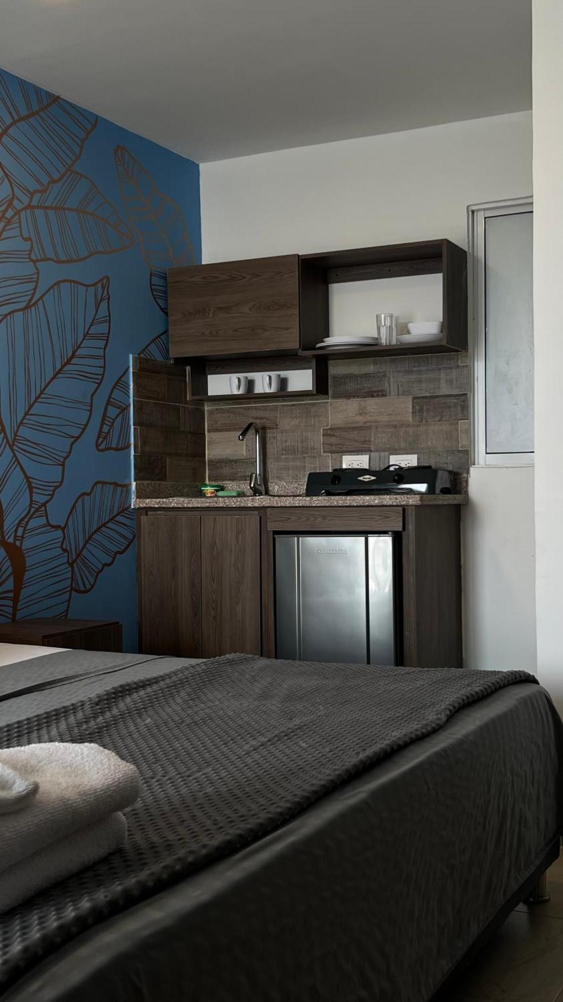 Bahia 79 Apartasuites Cerca Al Centro Картахена Экстерьер фото