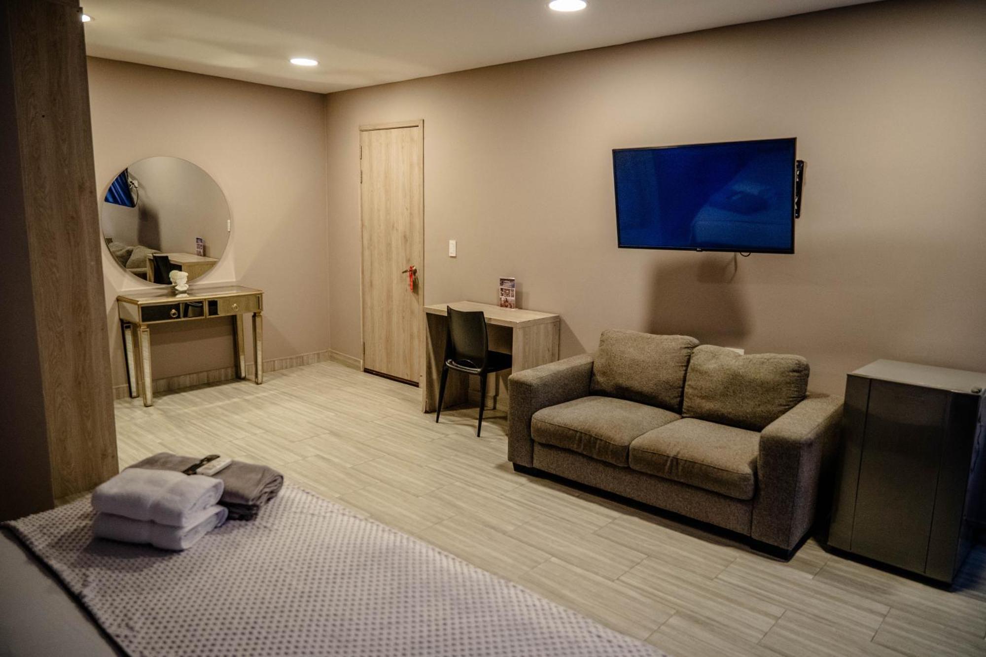 Bahia 79 Apartasuites Cerca Al Centro Картахена Экстерьер фото