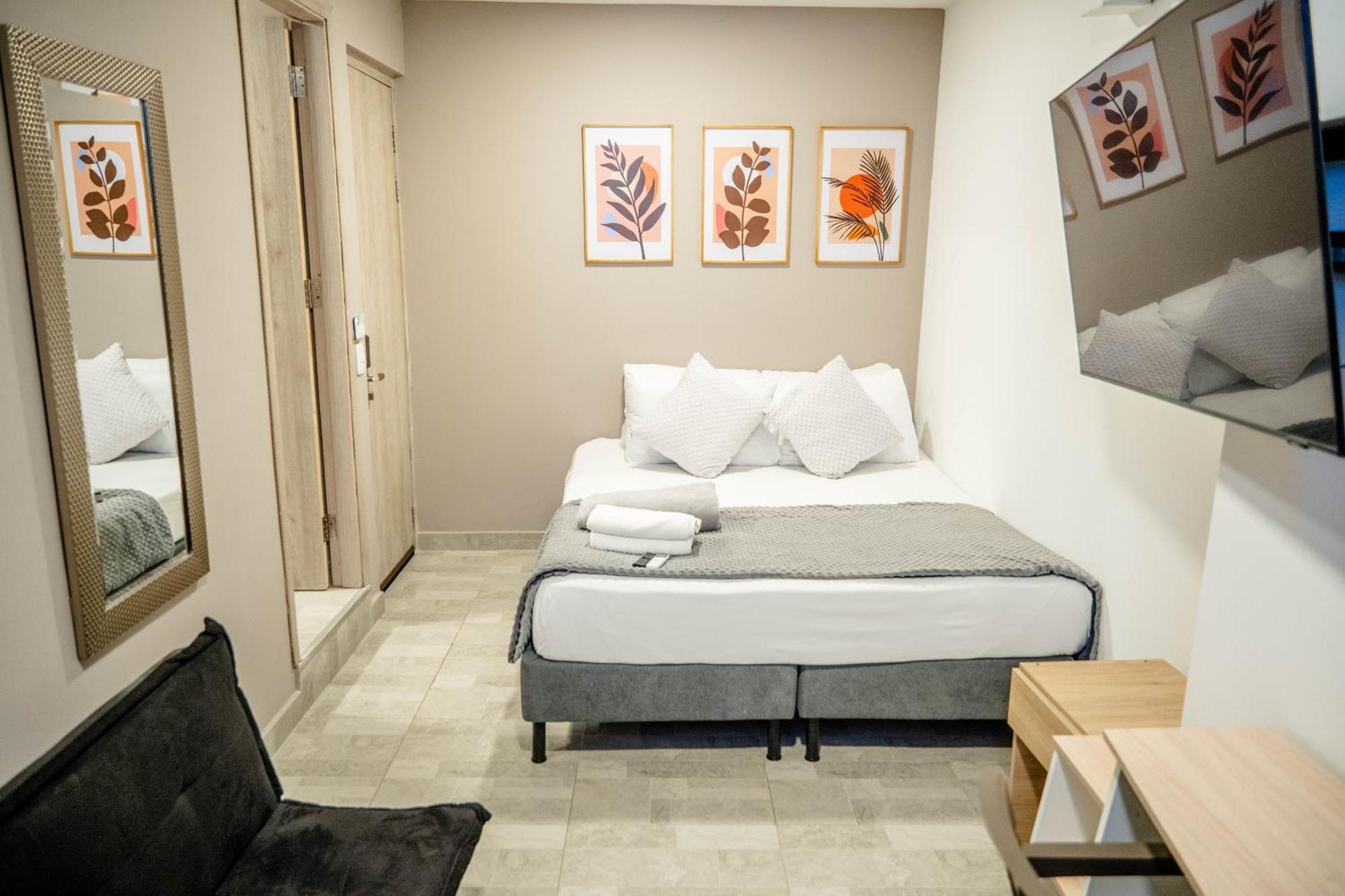 Bahia 79 Apartasuites Cerca Al Centro Картахена Экстерьер фото
