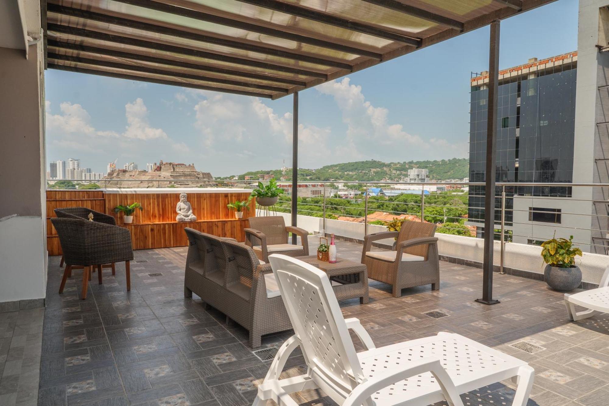 Bahia 79 Apartasuites Cerca Al Centro Картахена Экстерьер фото