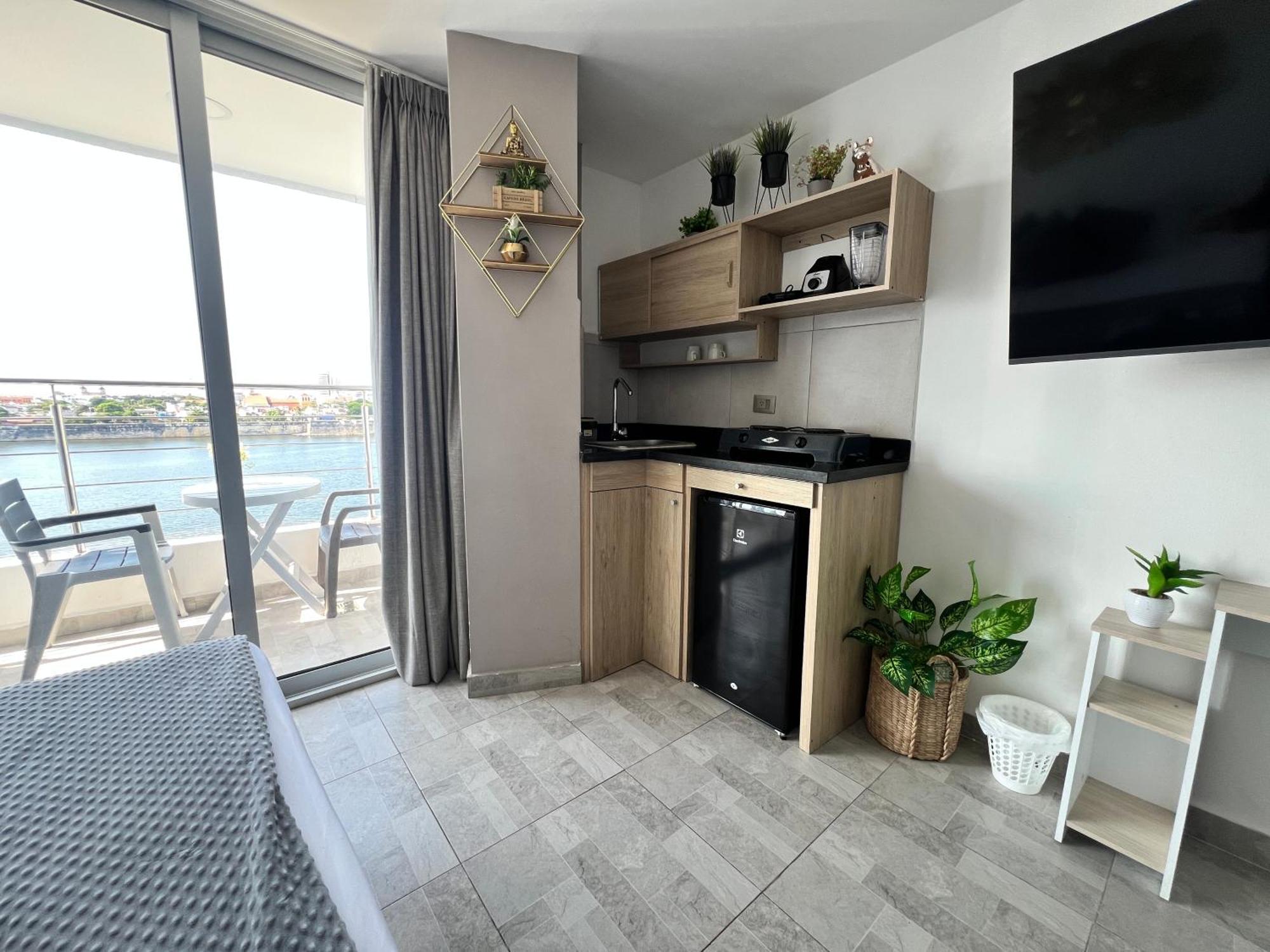 Bahia 79 Apartasuites Cerca Al Centro Картахена Экстерьер фото